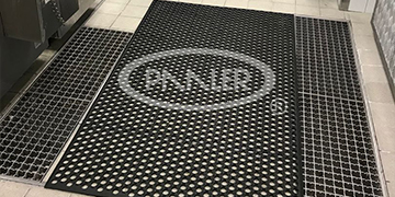 防滑橡胶地垫的厚度需要满足多少?