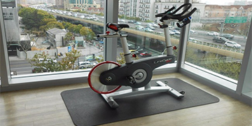 安全橡胶地垫的特点是什么?