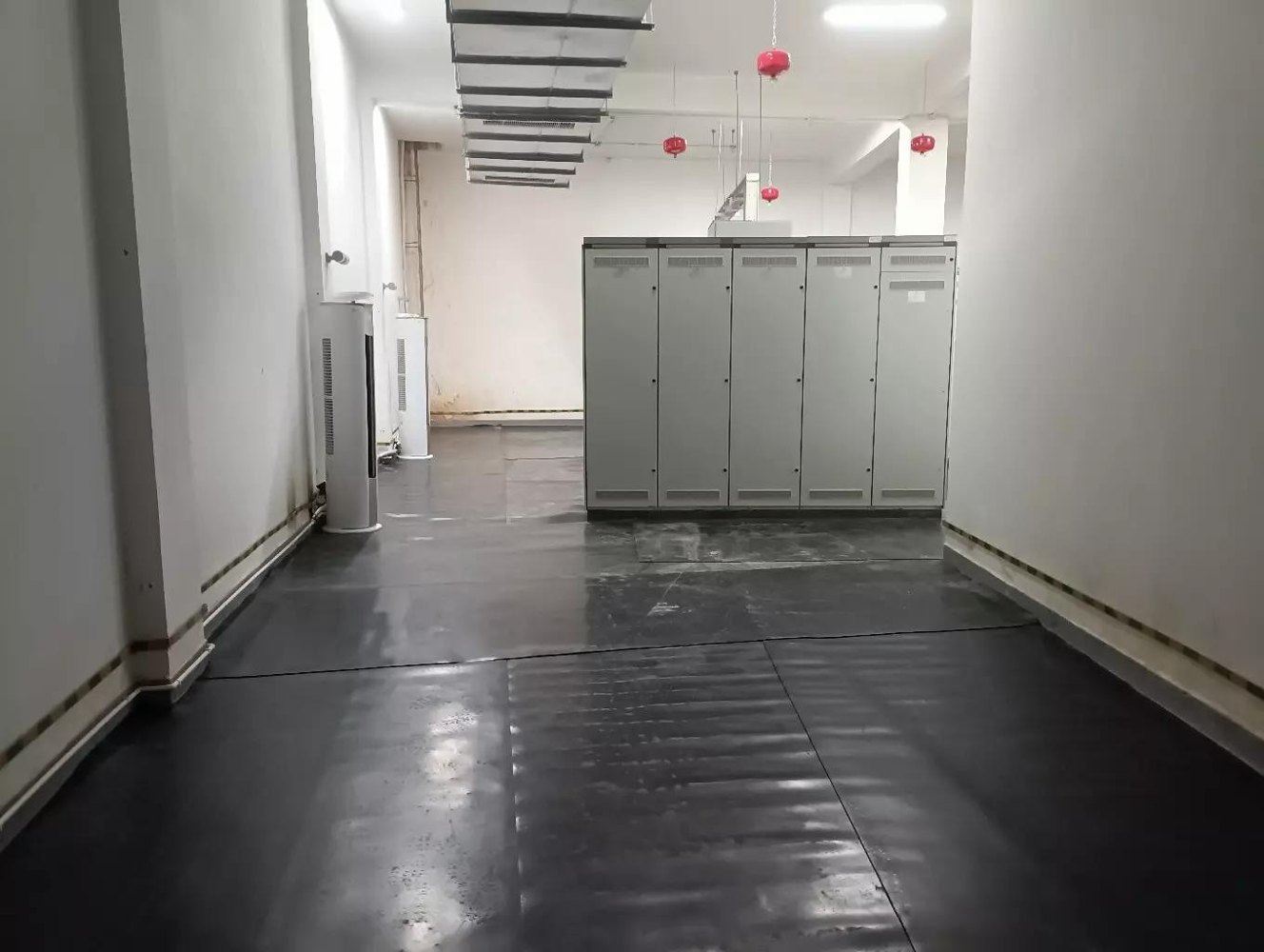 西双版纳洲际酒店 · 黑色实拍 · 纹理以选型为准